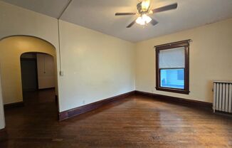 1 bed, 1 bath, $695, Unit Apt 1