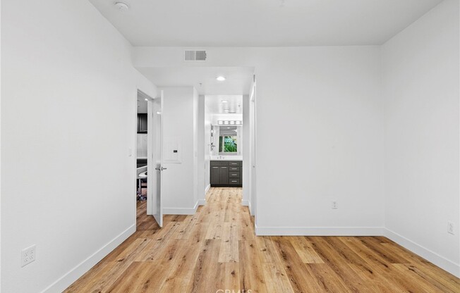 2 beds, 2 baths, 1,050 sqft, $3,450, Unit 206