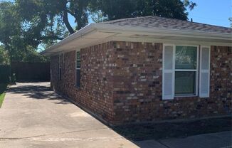 3 beds, 2 baths, $2,350