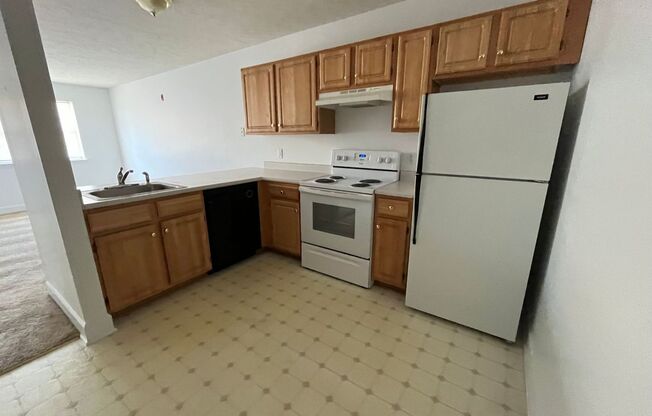 1 bed, 1 bath, 575 sqft, $995, Unit 345-114 Spencerport Road