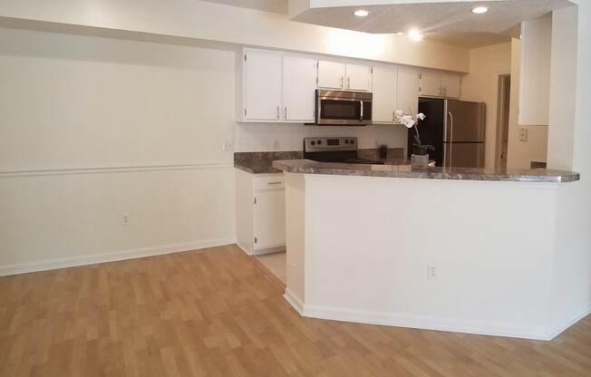 2 beds, 2 baths, $1,750