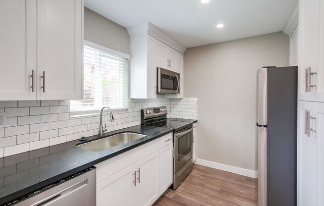 2 beds, 2 baths, 800 sqft, $2,895, Unit 107