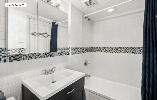 513 E 5 ST