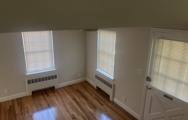 23 CHARLESBANK RD