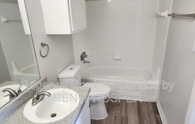 5540 Devonbriar Way H-208