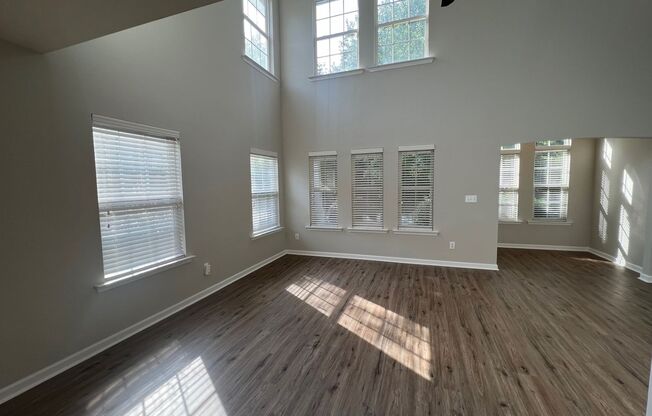 Charming 3 Bed/2.5 Bath Townhome in Cornelius - Main Floor Primary - Fresh Interior Paint - New Flooring - Community Pool and Playground