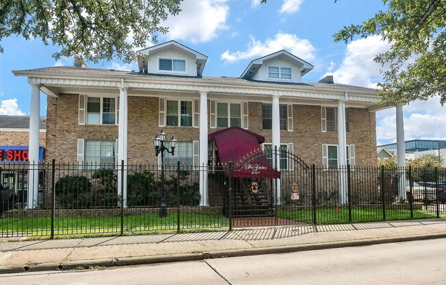 2507 Montrose Blvd
