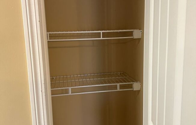 1 bed, 1 bath, 765 sqft, $825, Unit 125