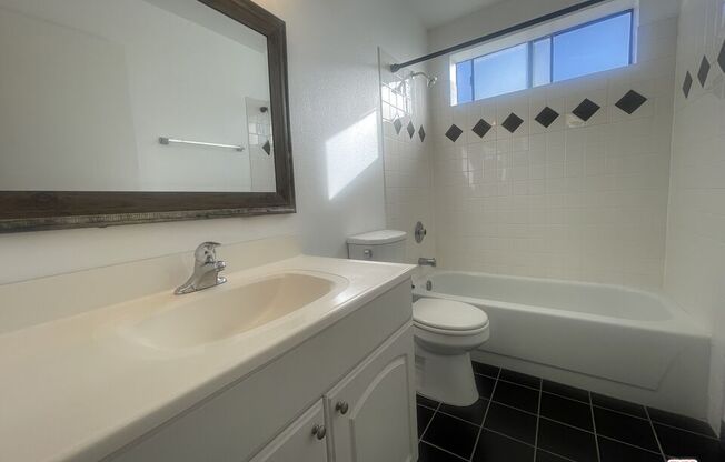 1 bed, 1 bath, 675 sqft, $1,900, Unit 209