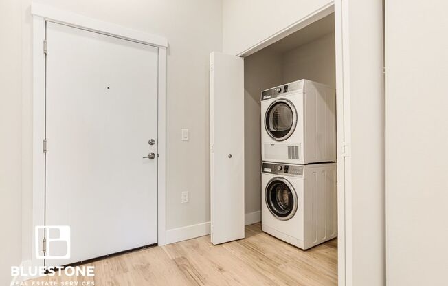 1 bed, 1 bath, 581 sqft, $1,295, Unit D325