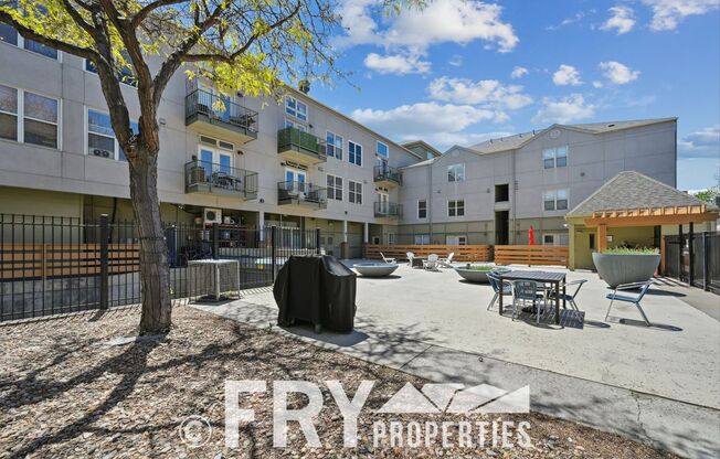 Ground Floor Condo in Great Uptown Location