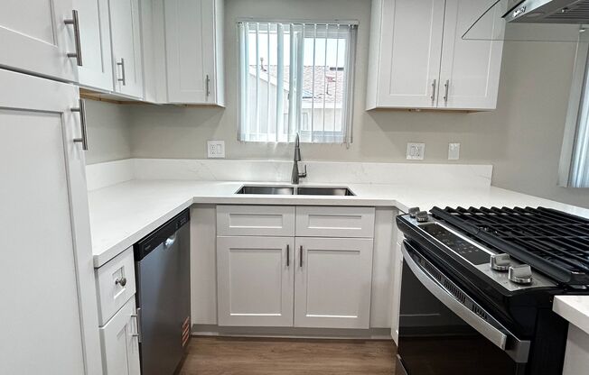 1400 Estate Dr