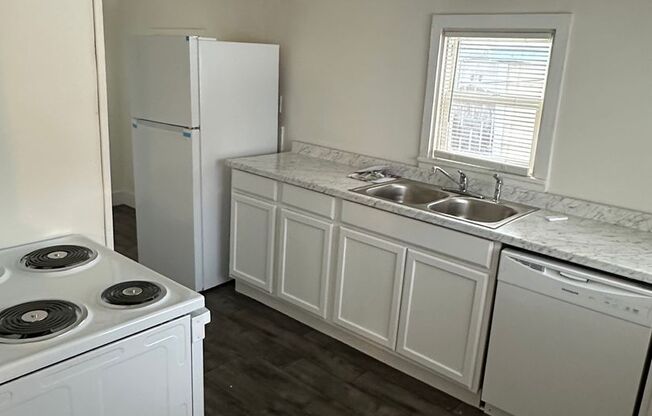 1 bed, 1 bath, $1,200