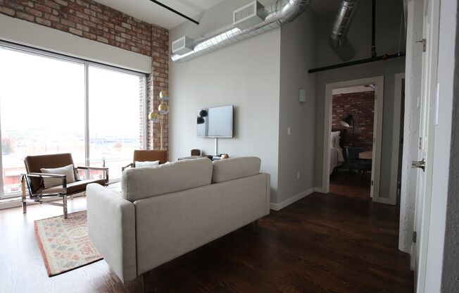 2 beds, 2 baths, 1,197 sqft, $1,940, Unit 402