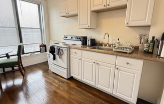 1 bed, 1 bath, $2,350, Unit 7