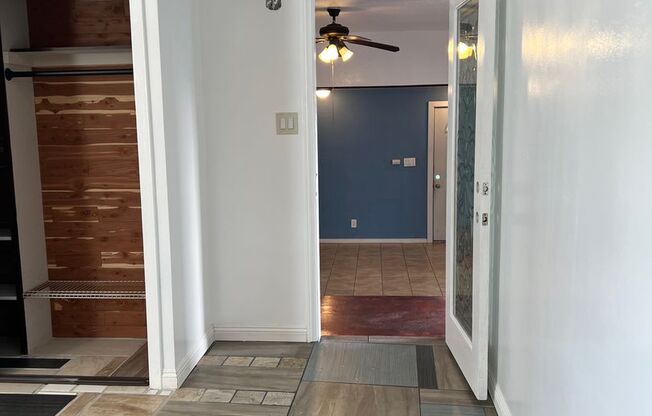 2 beds, 1 bath, $2,395