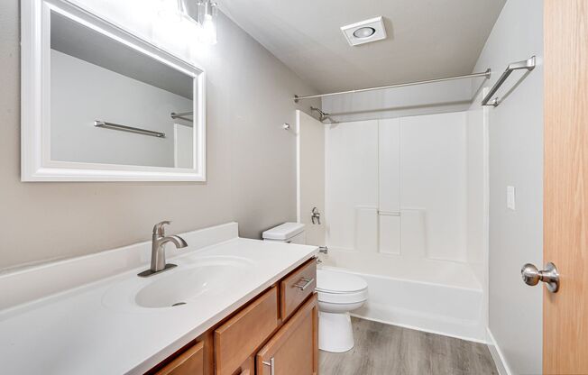3 beds, 2 baths, 1,325 sqft, $1,999, Unit 1608 - 101