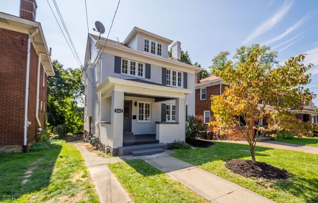 Stunning 5 bedroom home in Sheraden available October 1st!
