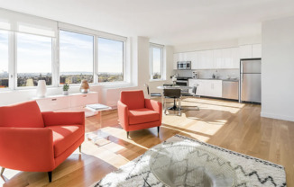 2 beds, 2 baths, $7,225, Unit 1904