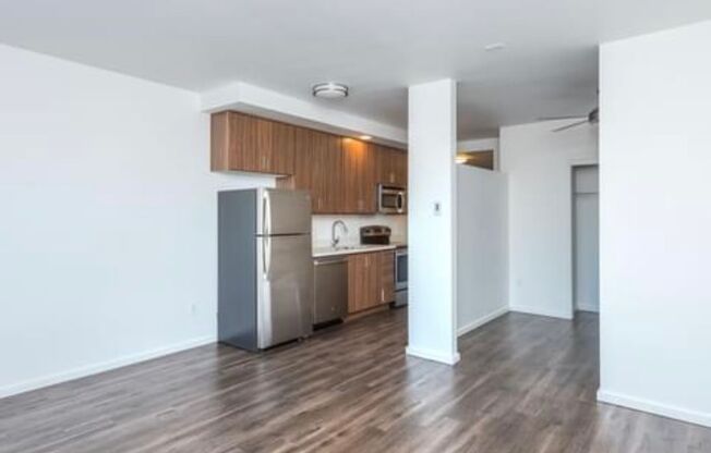 1 bed, 1 bath, 595 sqft, $1,595, Unit 303