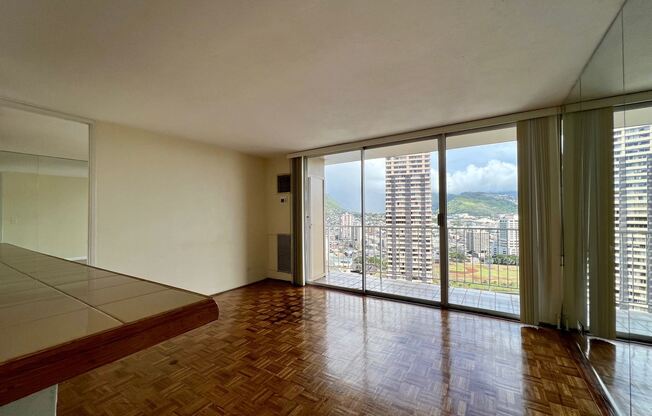 1925 Kalakaua Ave #2806