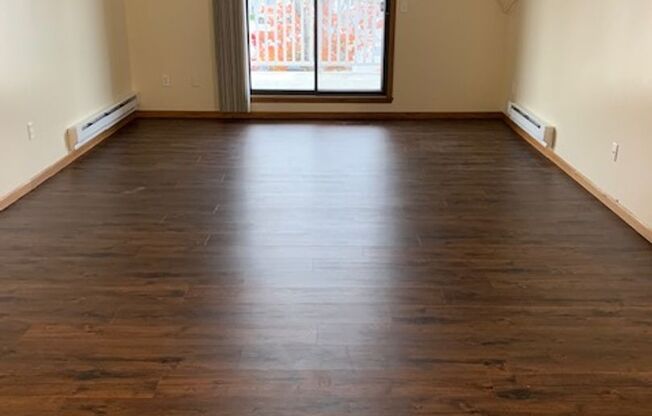 1 bed, 1 bath, 700 sqft, $1,220, Unit 401-213