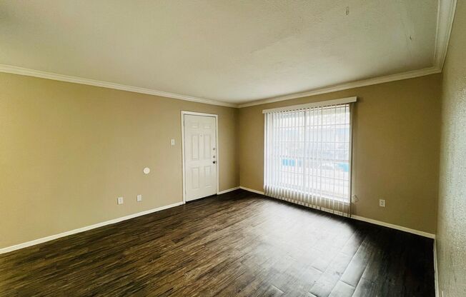 1 bed, 1 bath, 666 sqft, $1,175, Unit 2-256