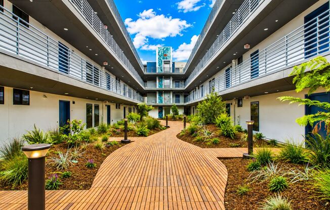 Nauticus | Elevated Coastal Luxury Living