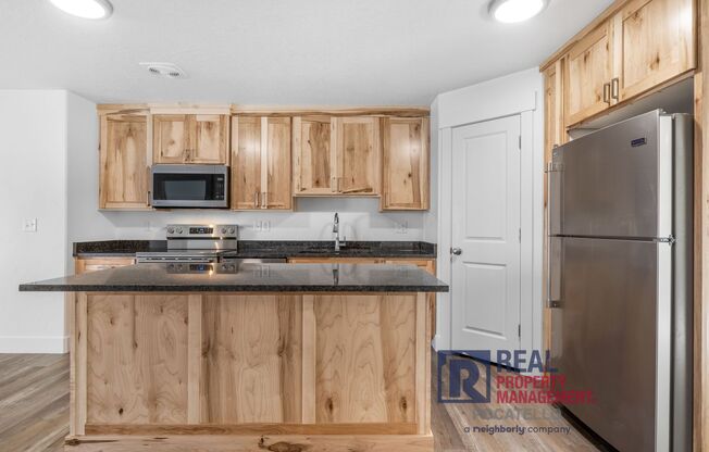 110 W Siphone Rd Bld #7