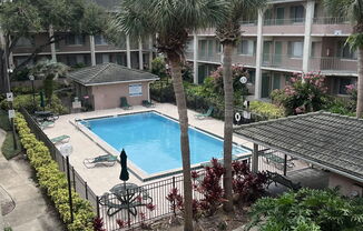 120 Blue Pointe Way #130