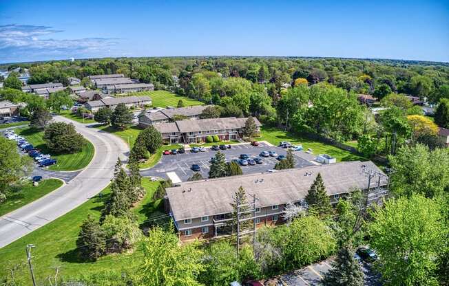 Aerial View at Glen Hills Apartments, Glendale, 53209