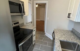 1 bed, 1 bath, 700 sqft, $875, Unit 10A