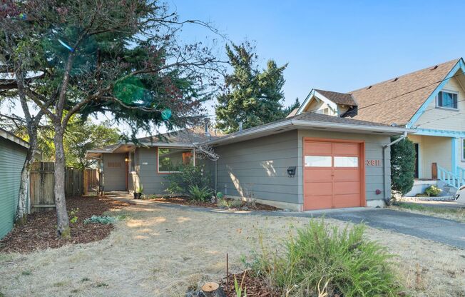 3811 SE 66th Avenue Portland, OR 97206