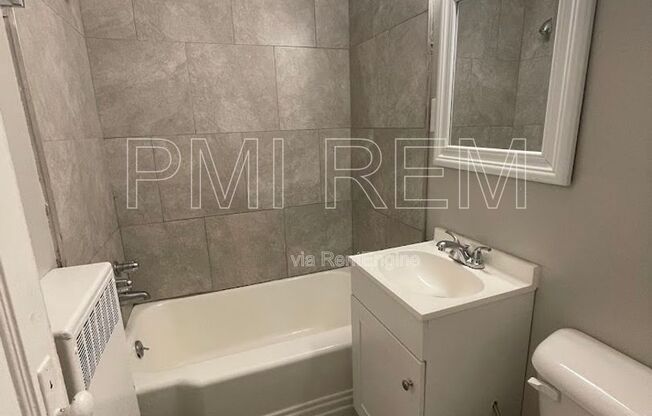 Studio, 1 bath, 250 sqft, $635, Unit 305