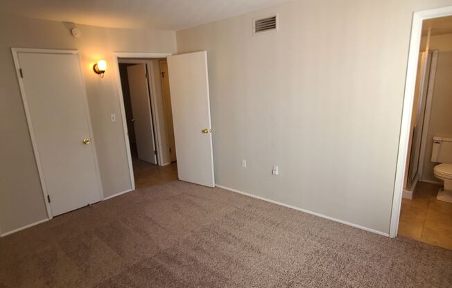 2 beds, 2 baths, $1,350