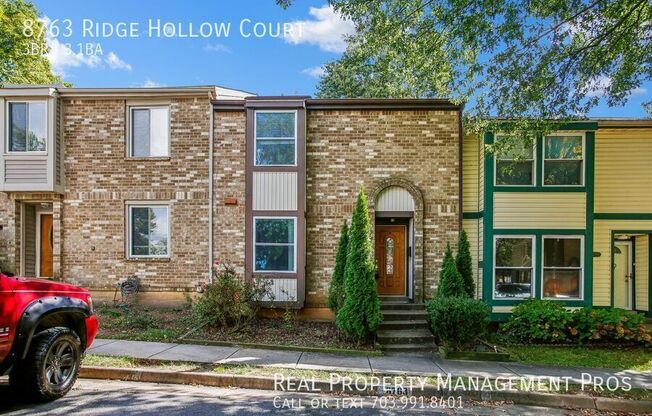 8763 Ridge Hollow Court