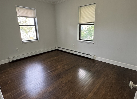 435 Walnut Ave