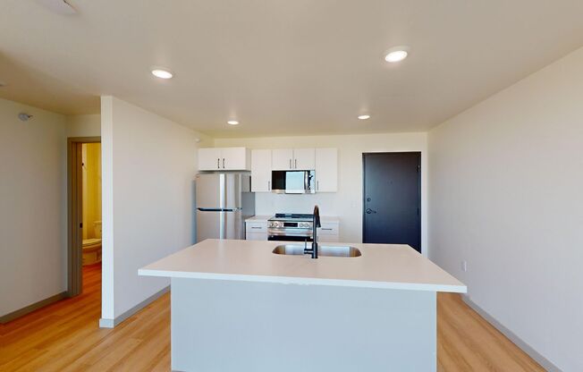1 bed, 1 bath, 590 sqft, $1,055, Unit 1105-304