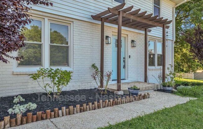 2601 OAKWOOD AVE