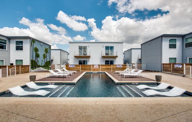 1 bed, 1 bath, 682 sqft, $1,444, Unit 143