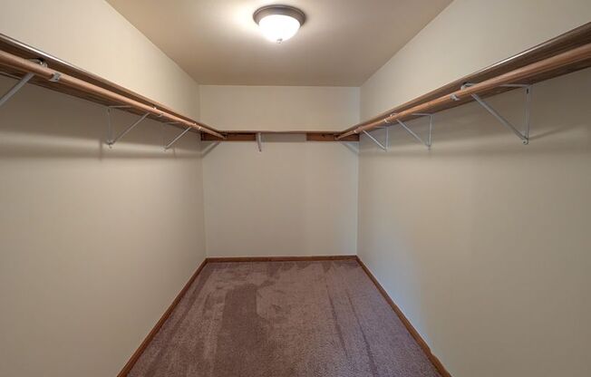 2 beds, 2 baths, 1,029 sqft, $1,269, Unit 2970-035