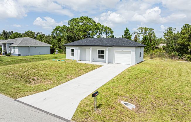 BRAND NEW- ONE OF A KIND-CUSTOM BUILT ONE BEDROOM, ONE BATH, WITH A GARAGE