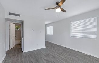 2 beds, 1 bath, $1,400, Unit 1410 Unit 2