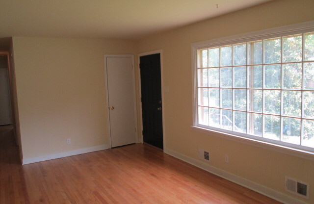 3 beds, 2 baths, $2,200