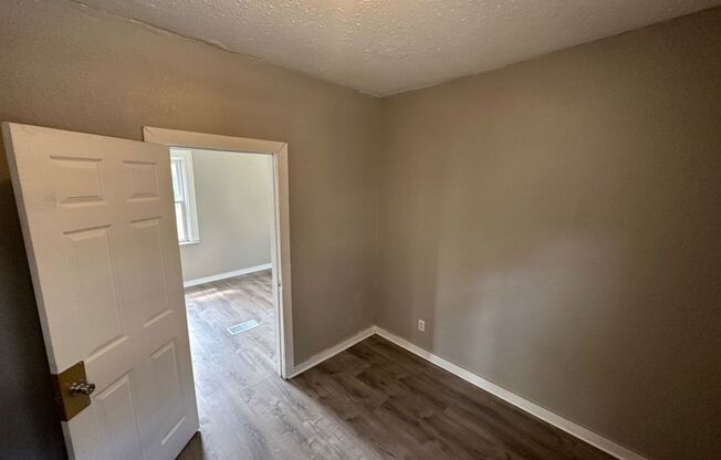 3 beds, 1 bath, $1,495