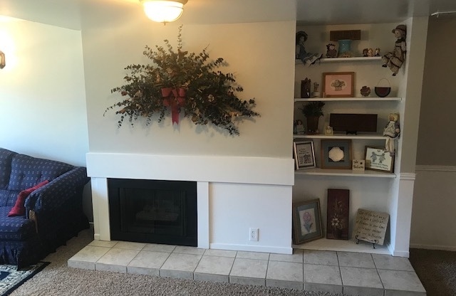 2 beds, 1 bath, $1,225