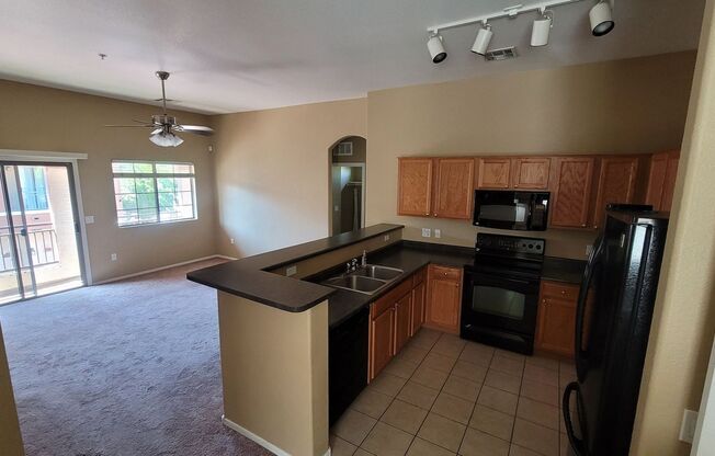 2 beds, 2 baths, $1,750