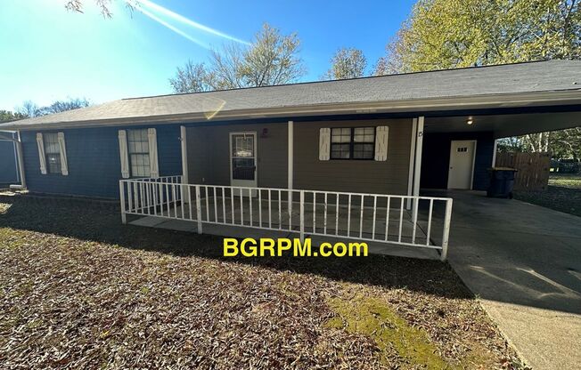 3 beds, 2 baths, $1,400