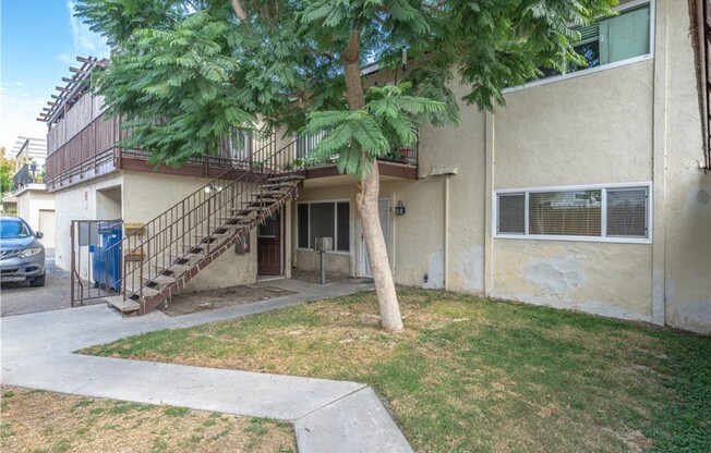 2619 W ORION AVE