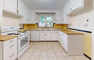 113 115 WITHINGTON RD